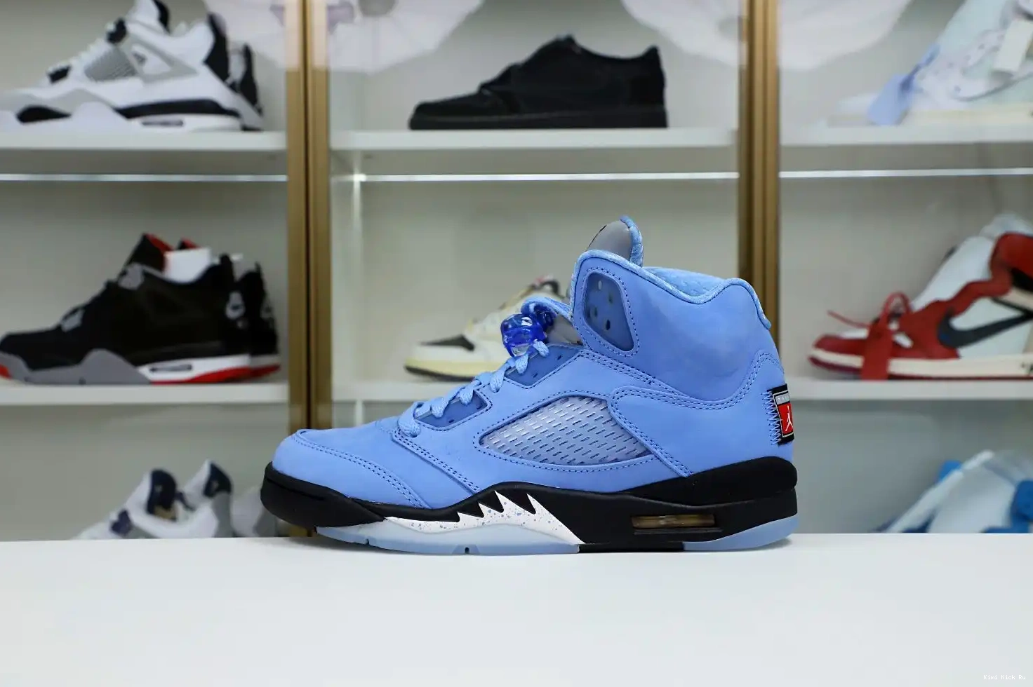 SE 401 BLEU UNIVERSITY JORDAN DV1310 AIR 5 BLACK-WHITE RETRO BLUE Kimikick 0511
